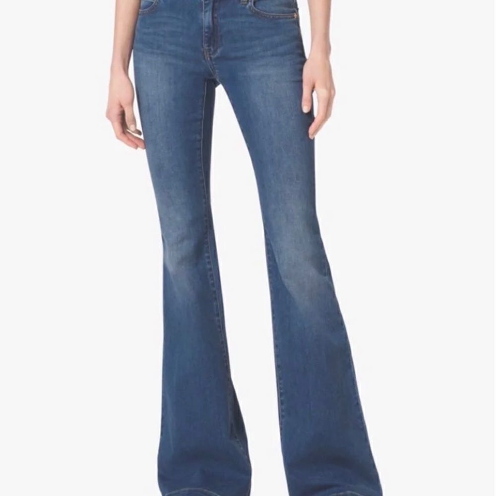 ⭐️MICHAEL KORS FLARE LIGHTLY DISTRESSED DENIM JEANS - Picture 2 of 10